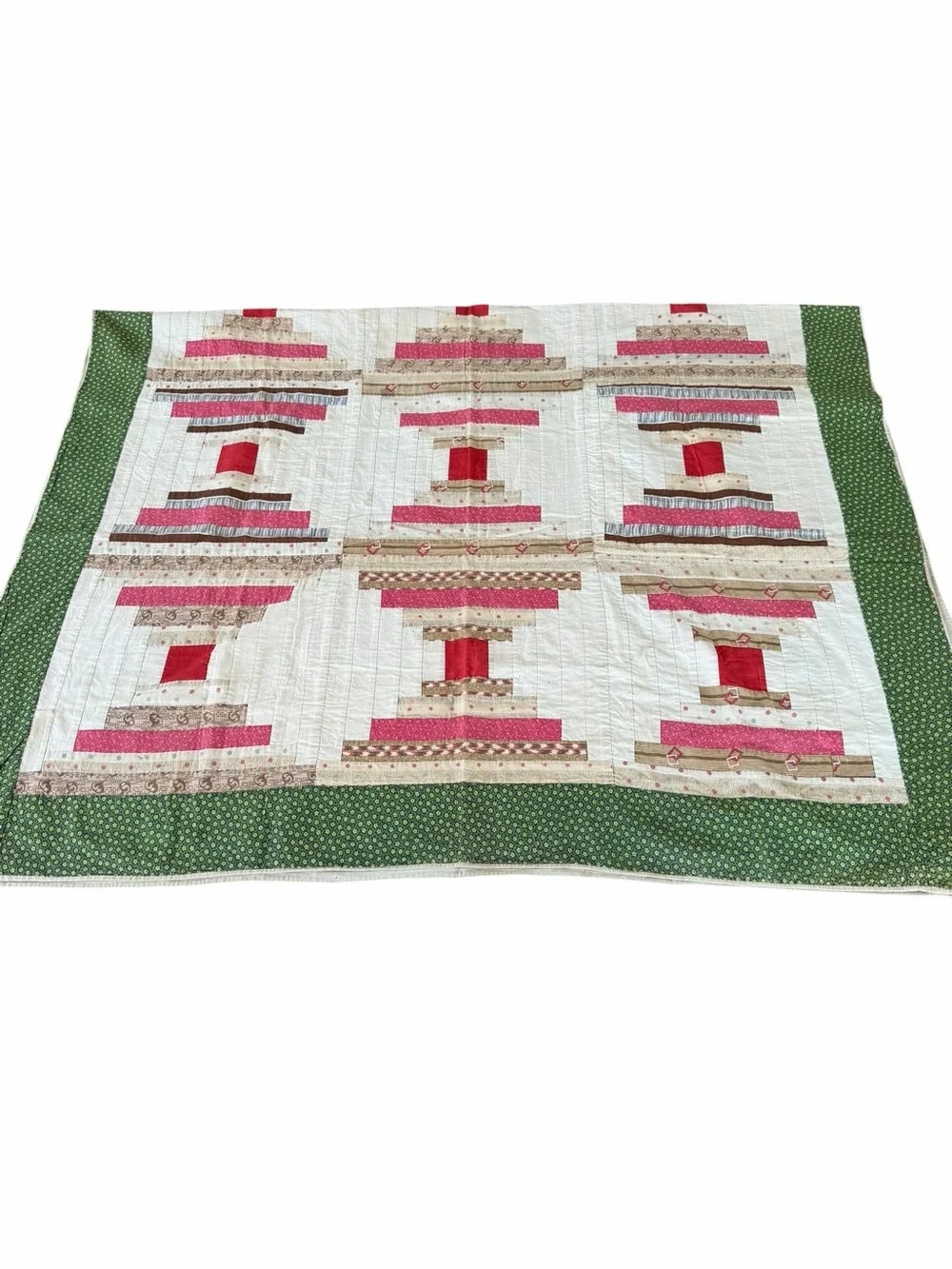 Vintage Courthouse Steps Log Cabin Quilt Hand Sewn Thin Red Green 41x64 FLAWS